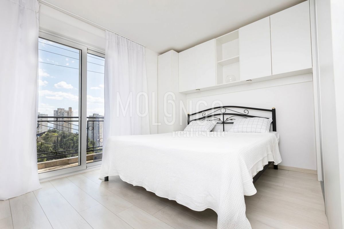 Appartamento/appartamento Škurinje, Rijeka, 82m2