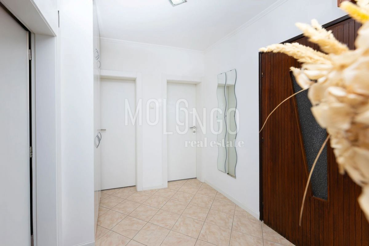 Appartamento/appartamento Škurinje, Rijeka, 82m2