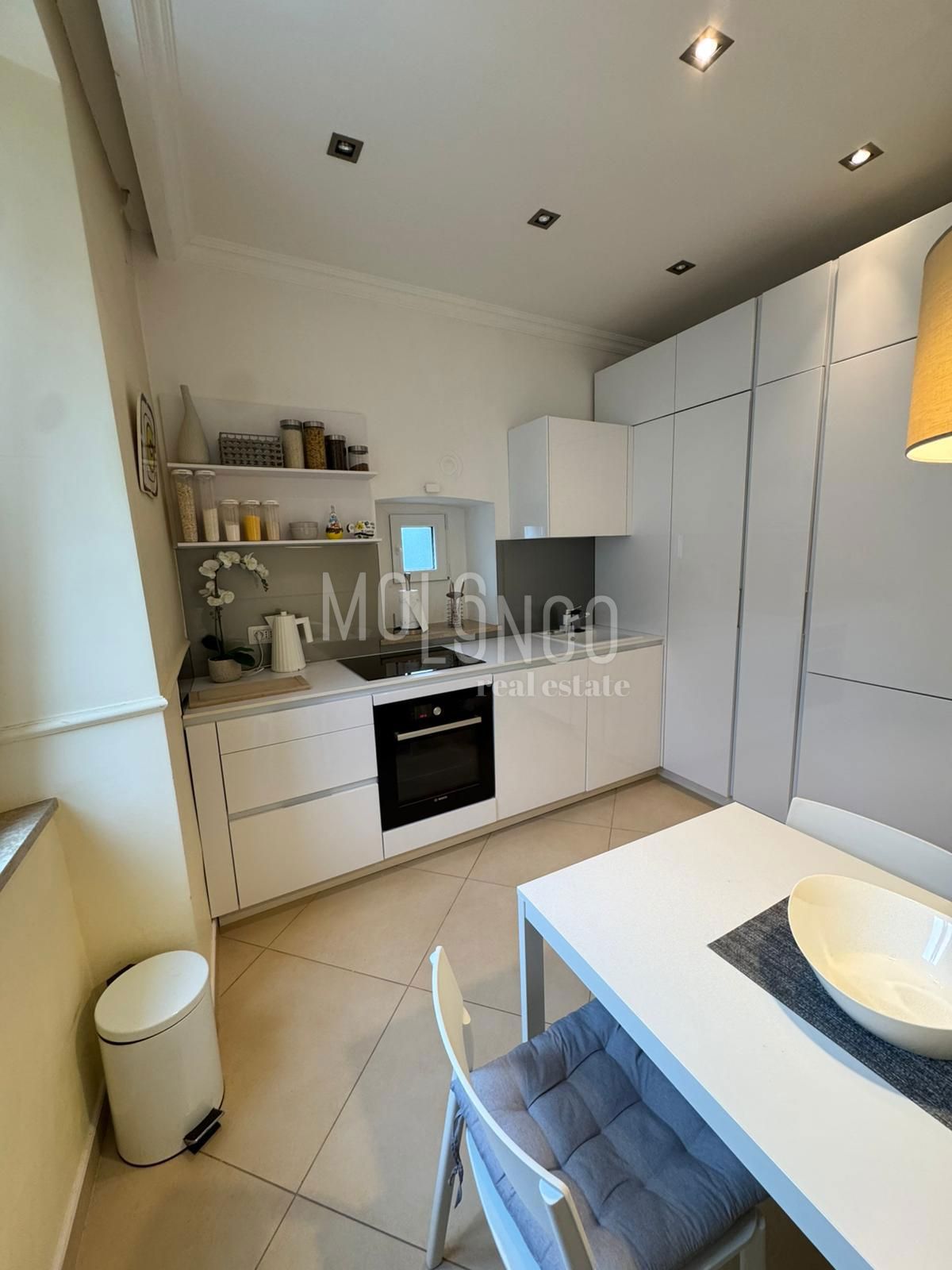 Appartamento/appartamento Centar, Rijeka, 77,06m2