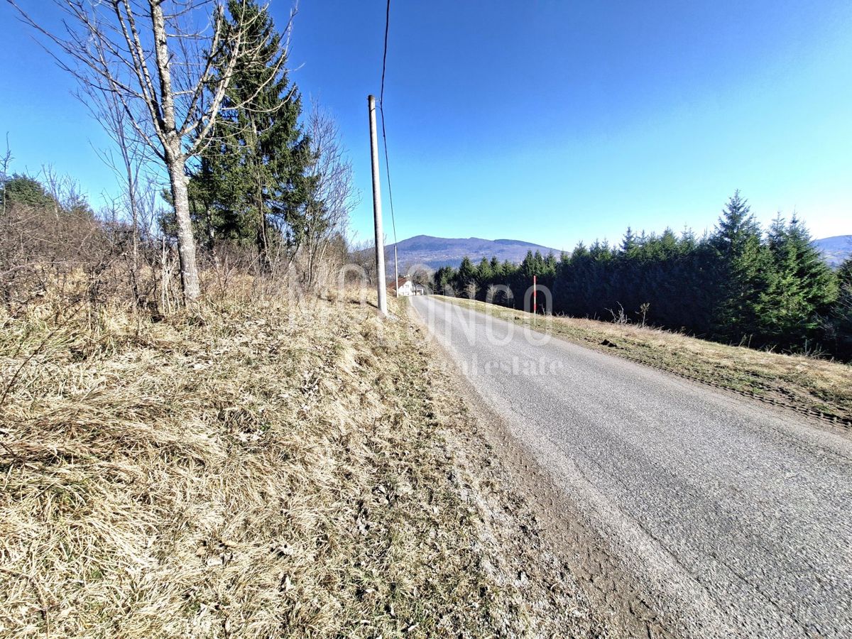 Terreno Vujnovići, Vrbovsko, 3.899m2