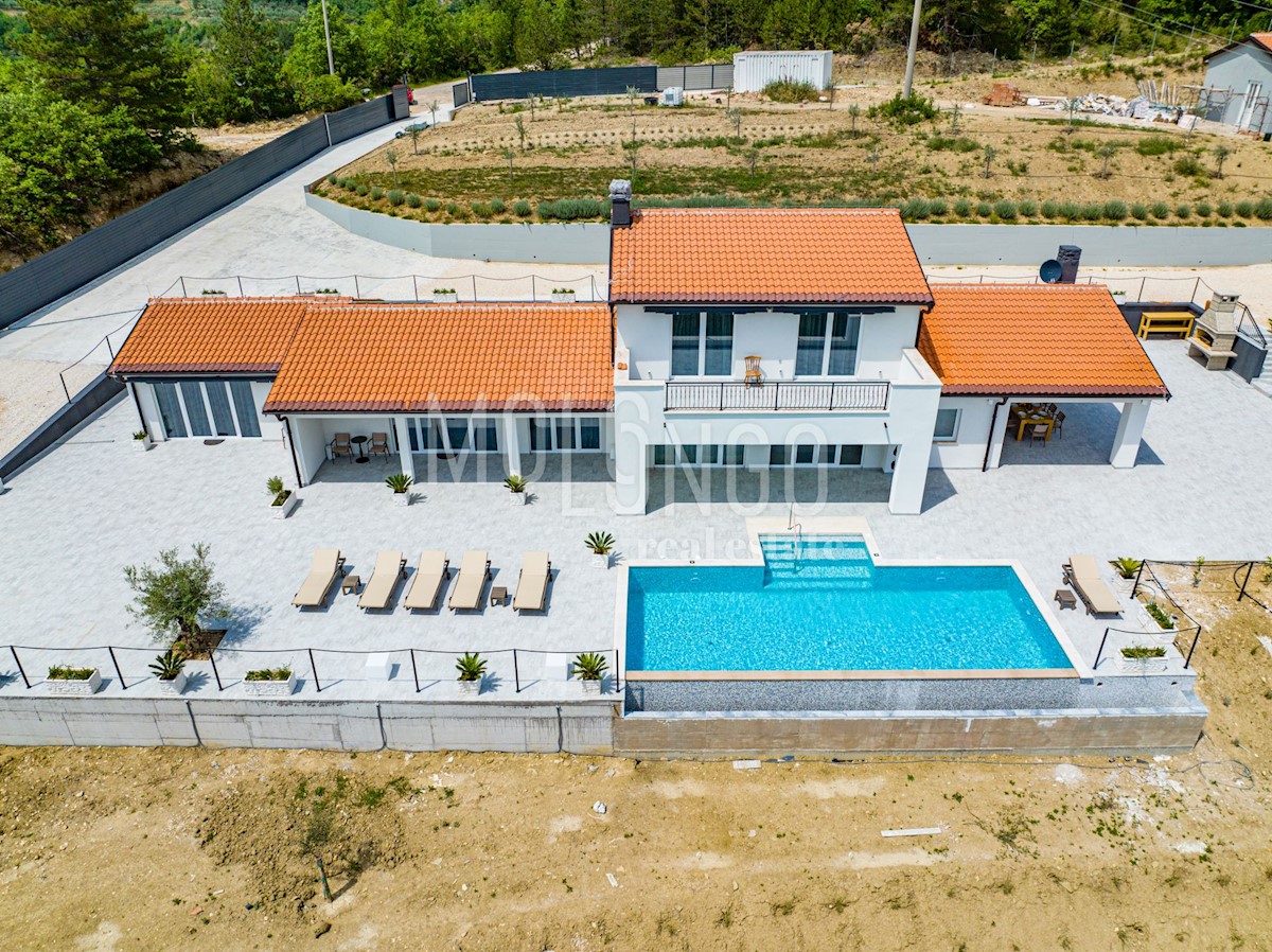 Casa Korelići, Cerovlje, 370m2