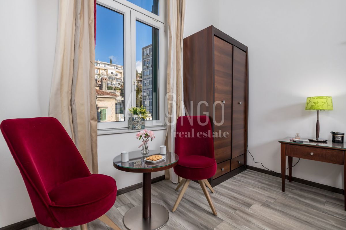 Appartamento/appartamento Sušak, Rijeka, 157m2