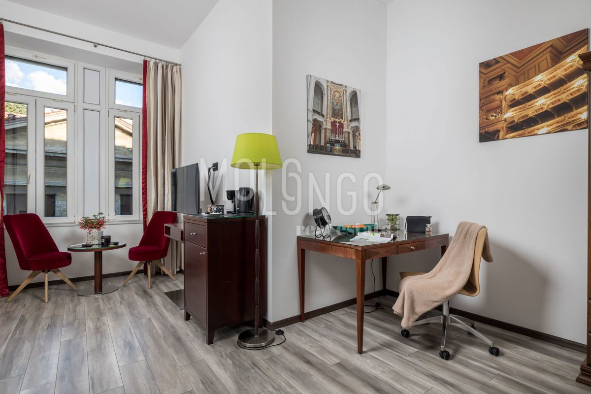 Appartamento/appartamento Sušak, Rijeka, 157m2
