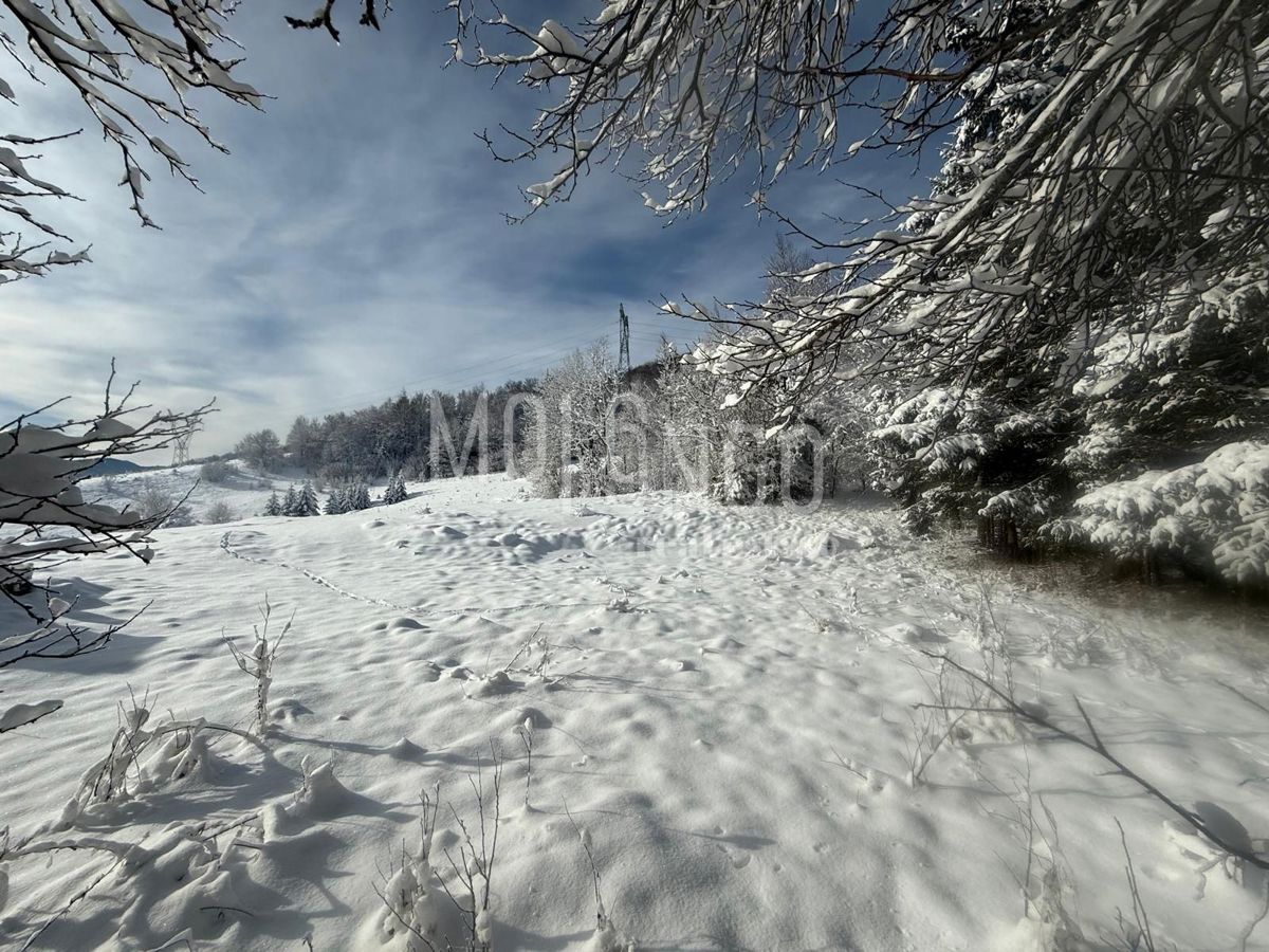 Terreno Mrkopalj, 885m2