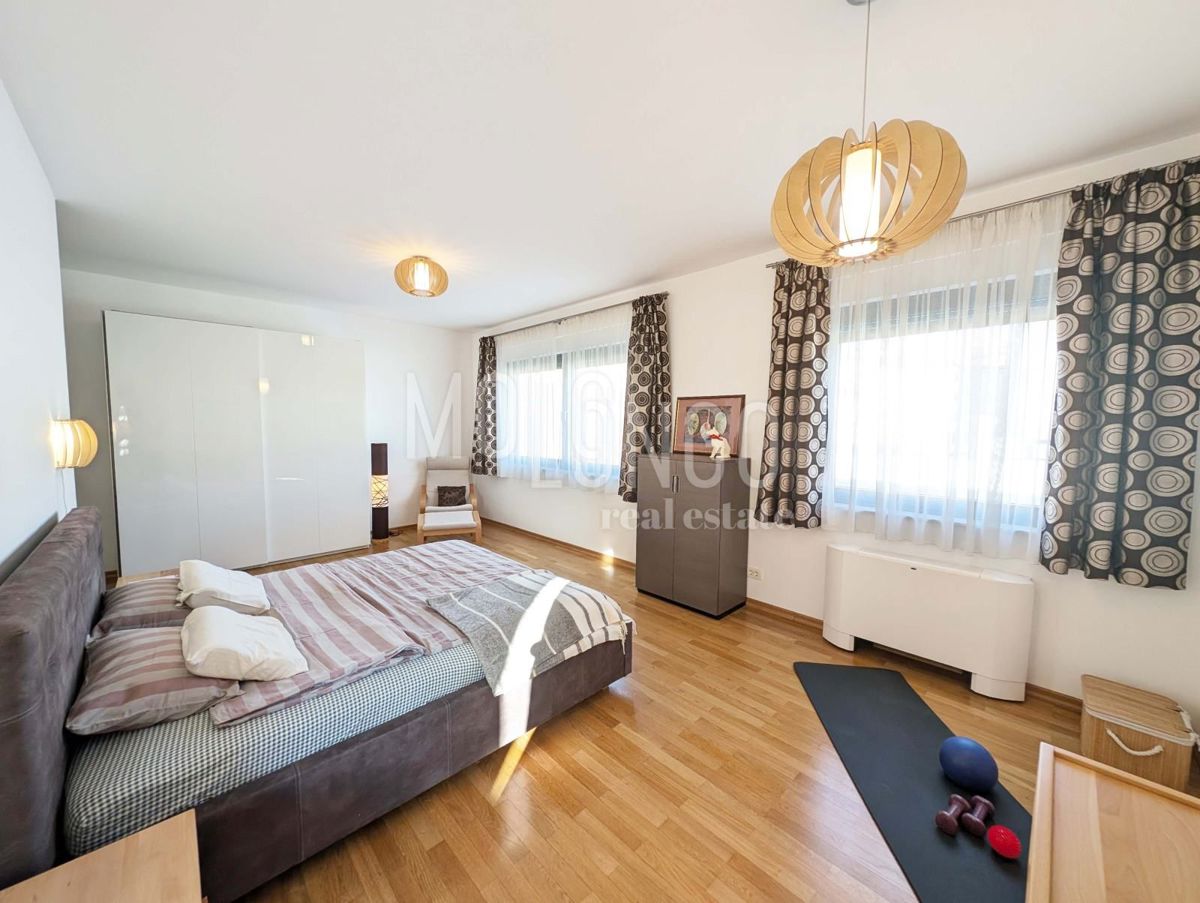 Appartamento/appartamento Centar, Rijeka, 159m2