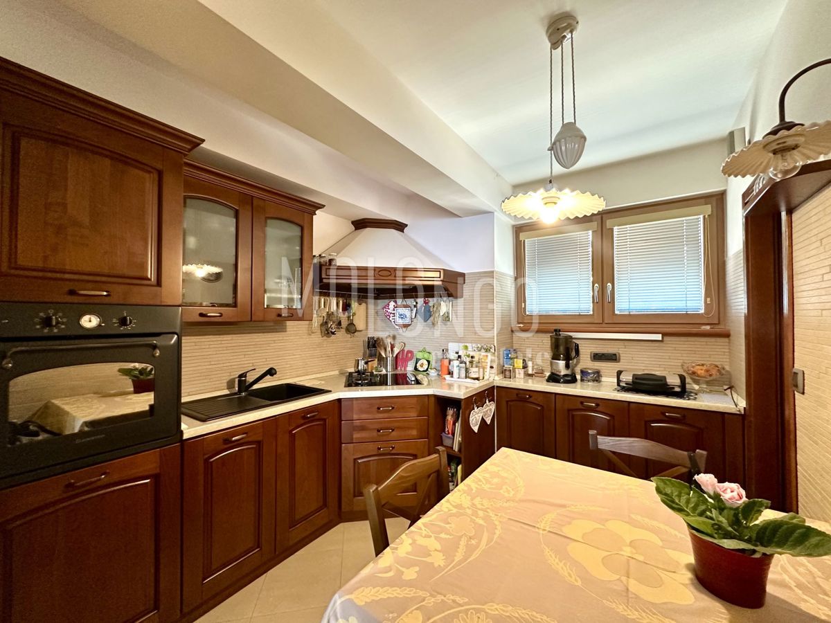 Appartamento/appartamento Pećine, Rijeka, 94,99m2