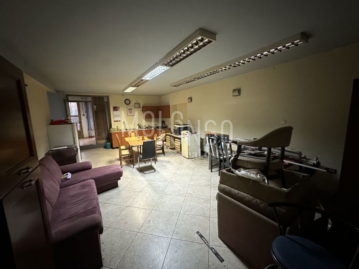 Commerciale Centar, Rijeka, 85m2