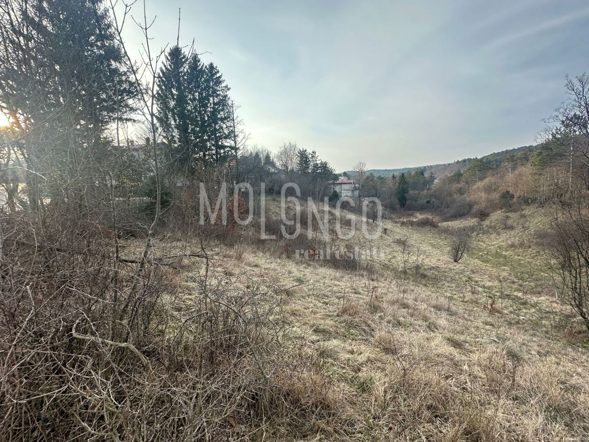 Terreno Klana, 2.105m2