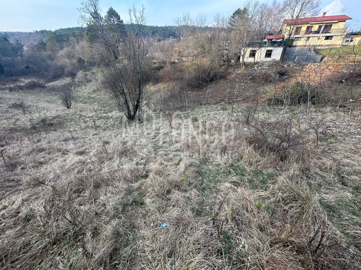 Terreno Klana, 2.105m2