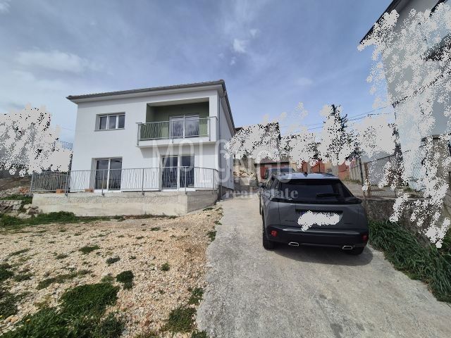 Casa Gornja Vežica, Rijeka, 160m2