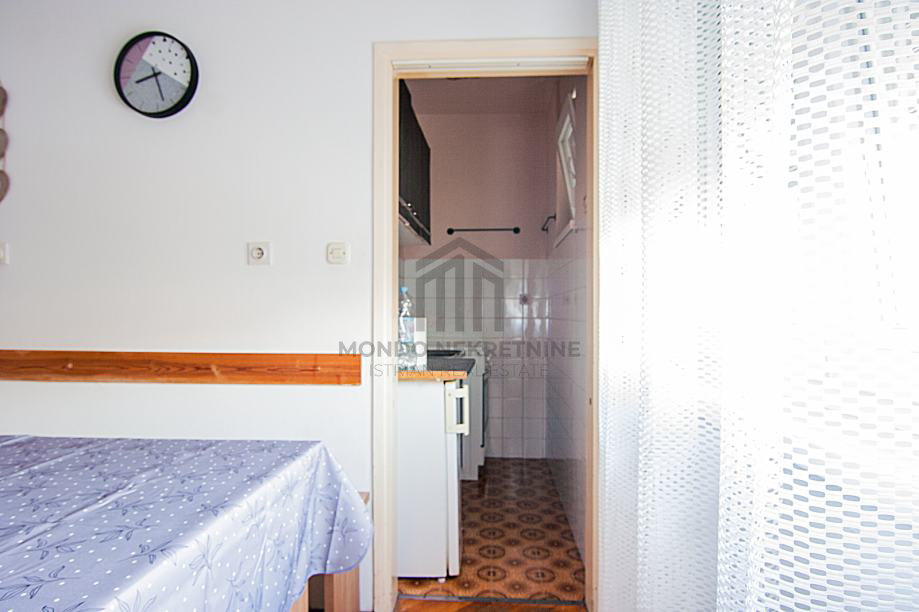 Istria, Pola, grazioso appartamento arredato a Veruda Porat a 200 metri dal mare