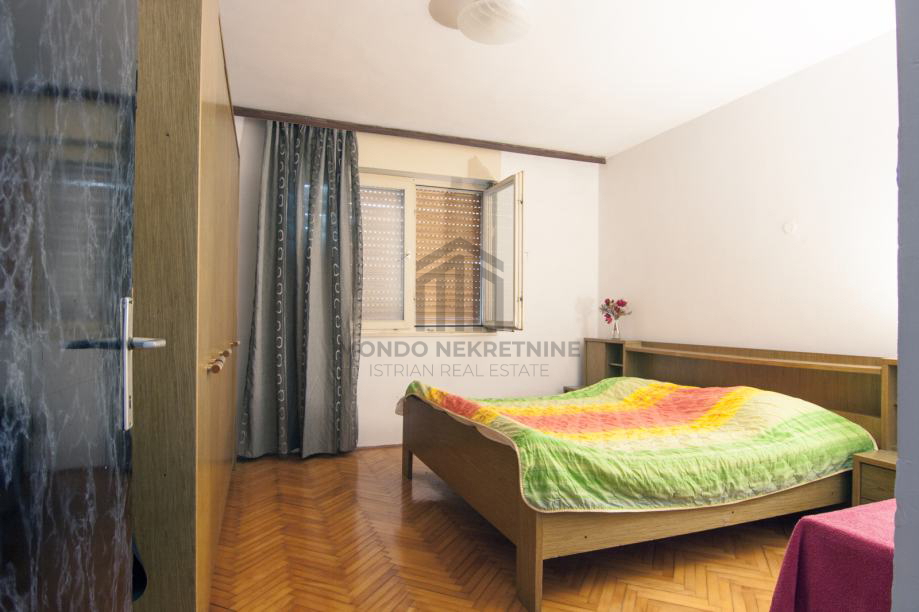 Istria, Pola, grazioso appartamento arredato a Veruda Porat a 200 metri dal mare