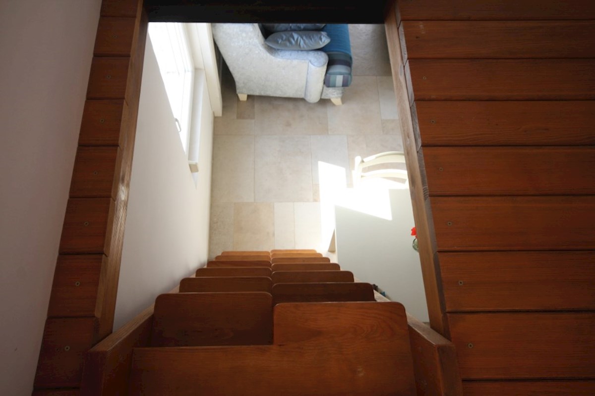Tribunj, appartamento con una camera da letto e galleria