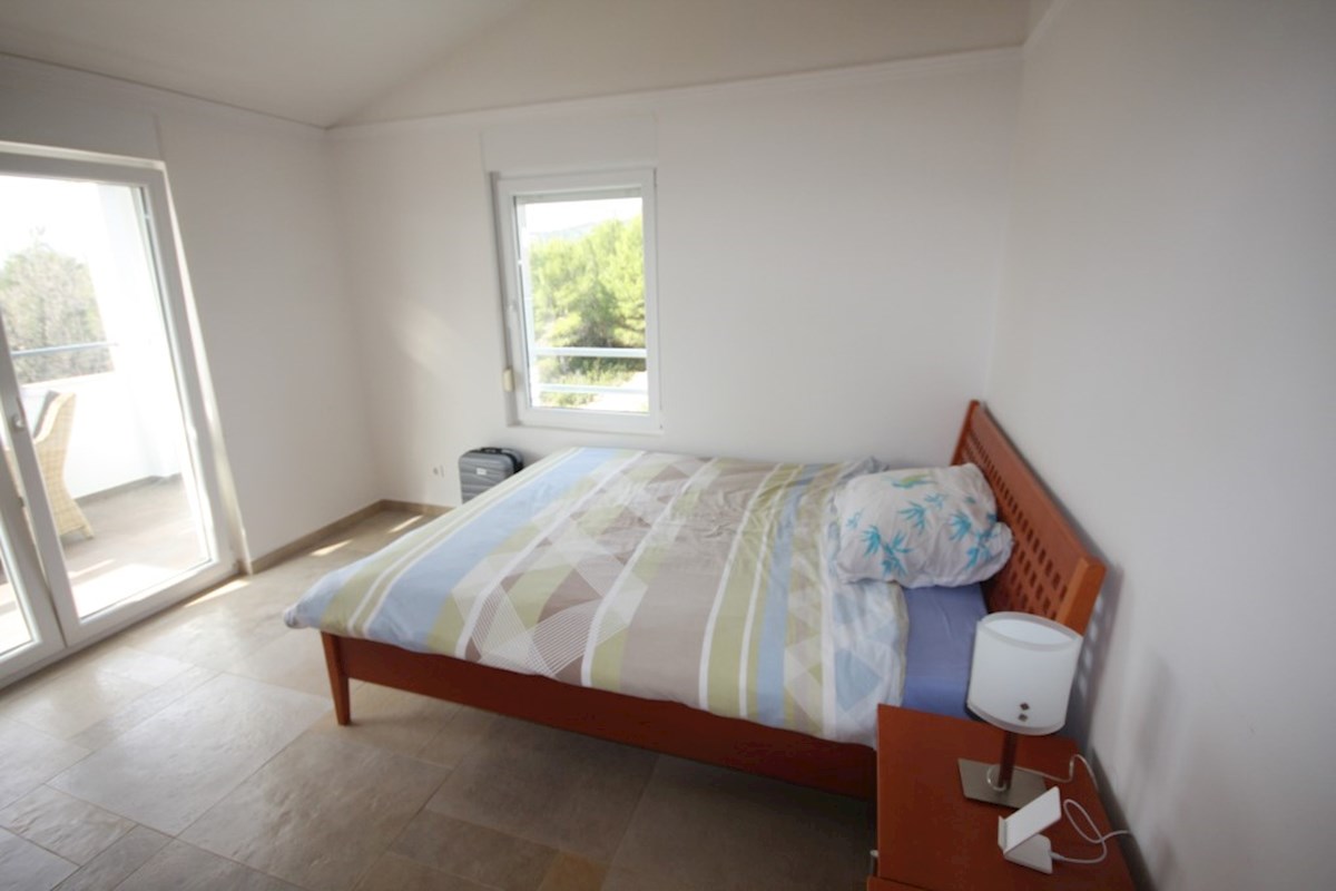 Tribunj, appartamento con una camera da letto e galleria