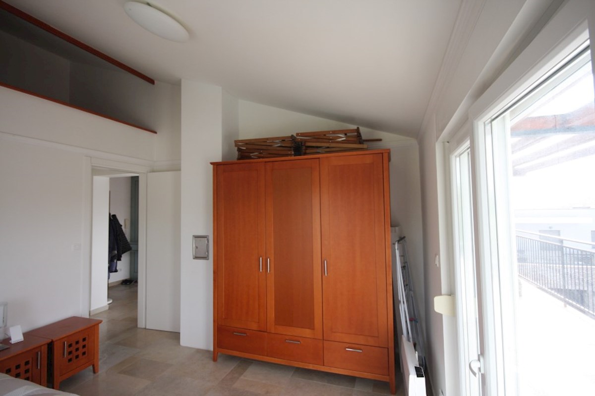 Tribunj, appartamento con una camera da letto e galleria