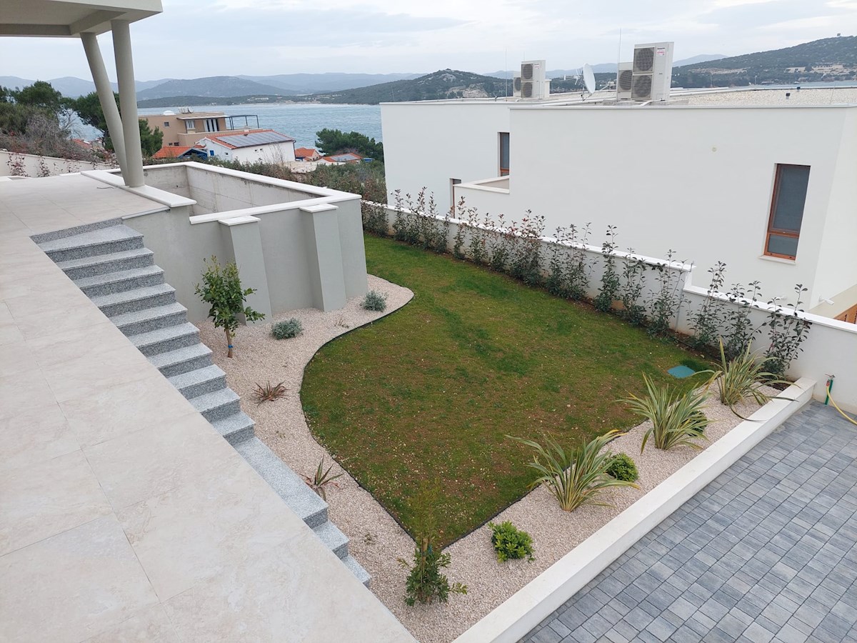 Betina, casa di lusso con vista mare