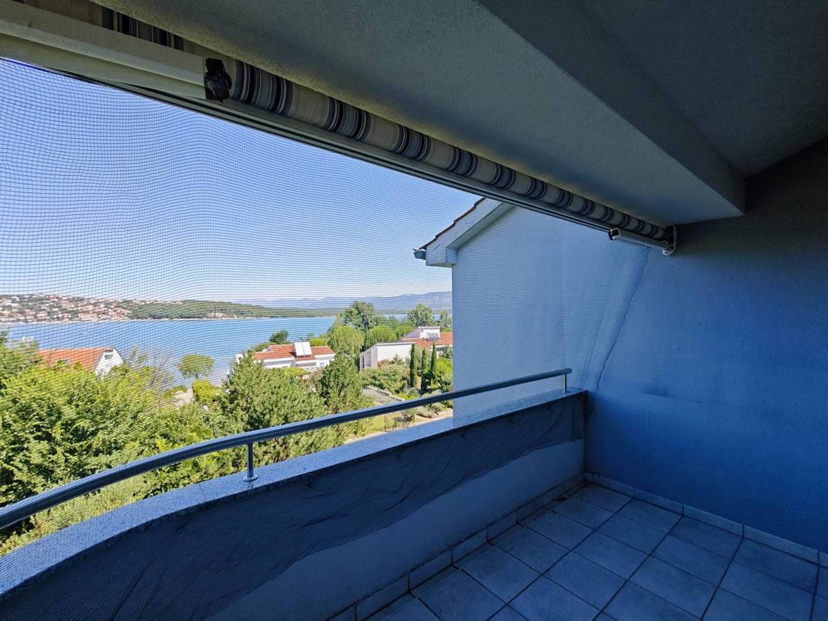 ISOLA DI KRK, SOLINE - Appartamento con vista sul mare aperto