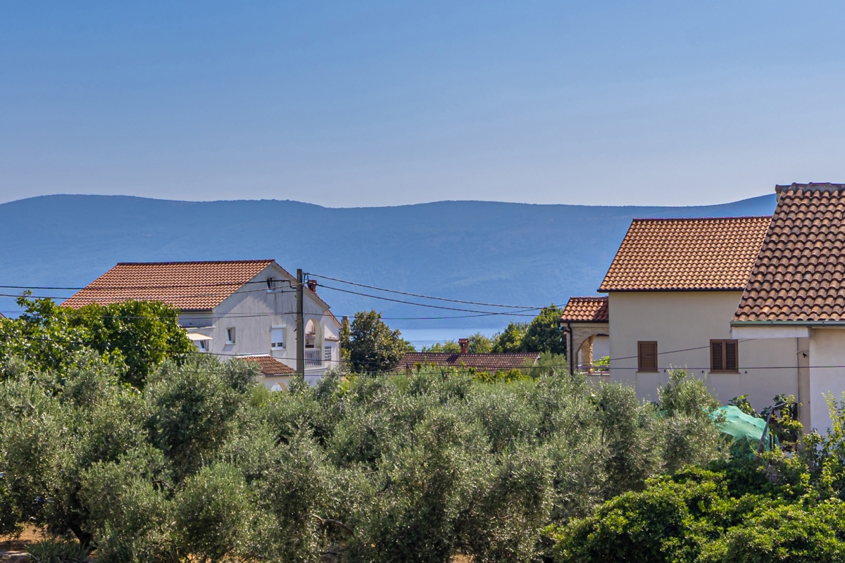 ISOLA DI KRK, zona più ampia della città di Krk - Villa moderna e di lusso con piscina