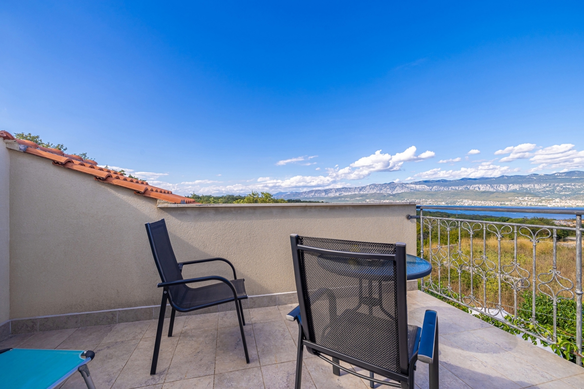 ISOLA DI KRK - Casa con piscina e vista mare