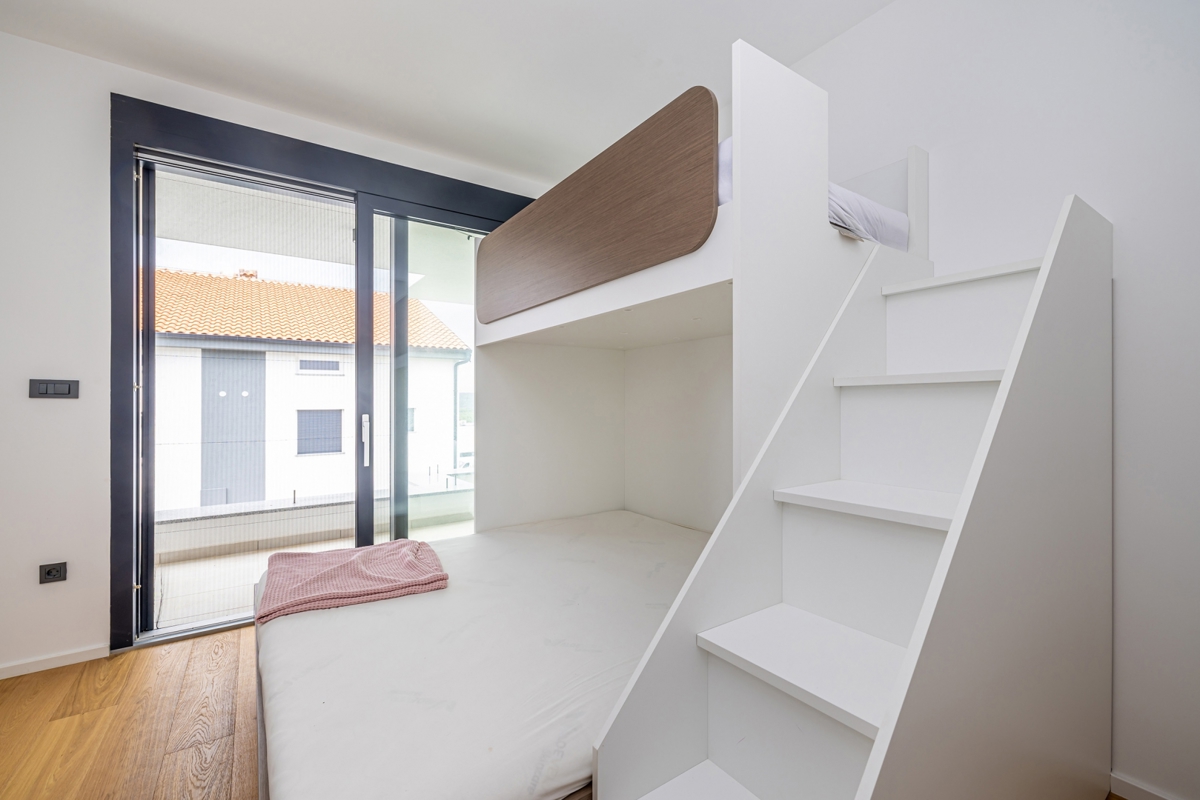 PUNAT - Casa bifamiliare con piscina e vista mare