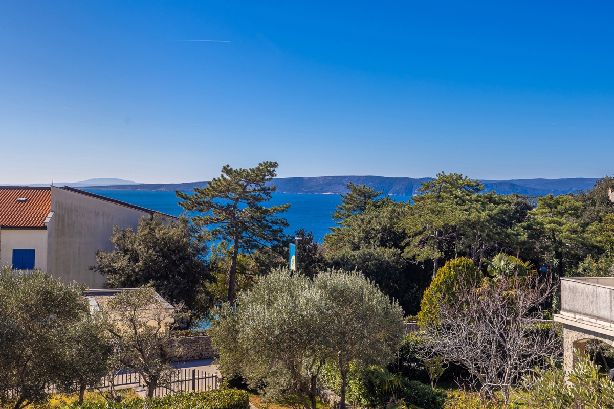 CITTÀ DI KRK - Casa indipendente in seconda fila al mare