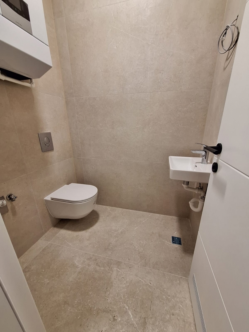 MAKSIMIR, Jordanovac - Appartamento premium con tre camere da letto al piano terra con giardino privato e garage