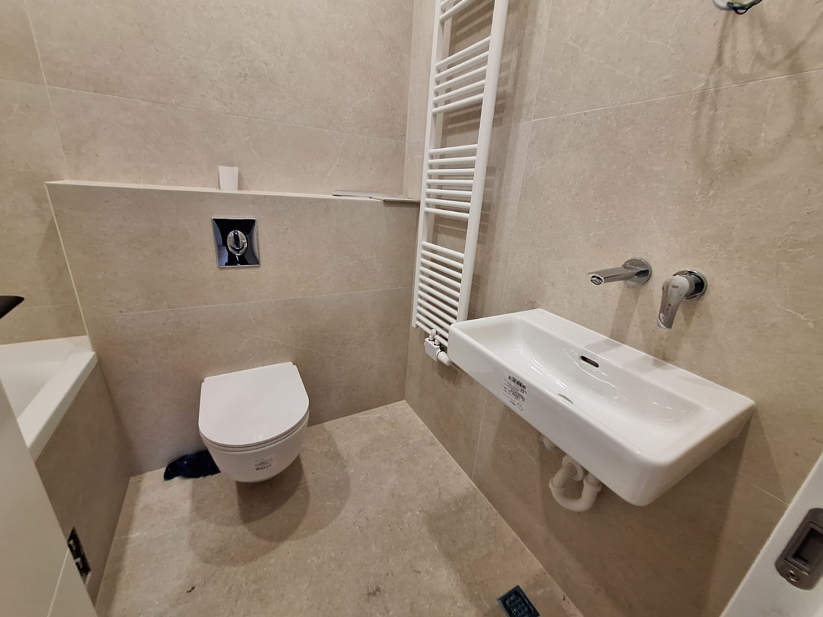 MAKSIMIR, Jordanovac - Appartamento premium con tre camere da letto al piano terra con giardino privato e garage