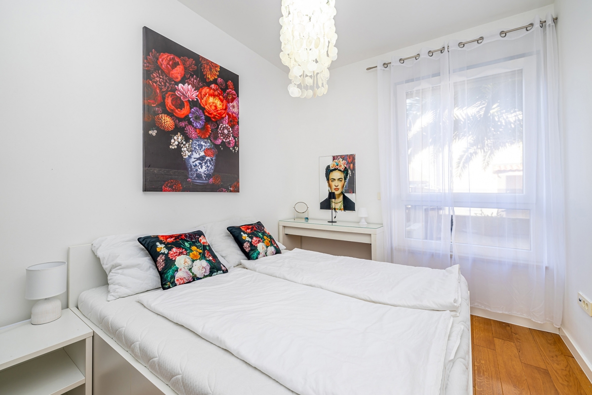 ISOLA DI KRK, NJIVICE - appartamento duplex a 150 metri dalla spiaggia