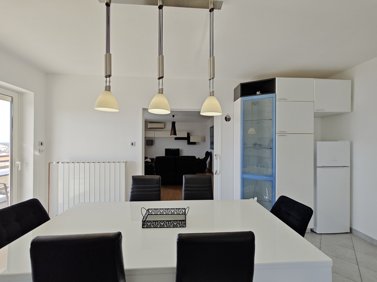 NOVI VINODOLSKI - Appartamento con piscina in comune e vista mare