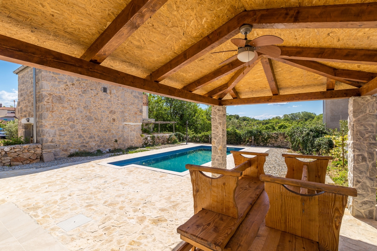 ISOLA DI KRK - Casa con piscina