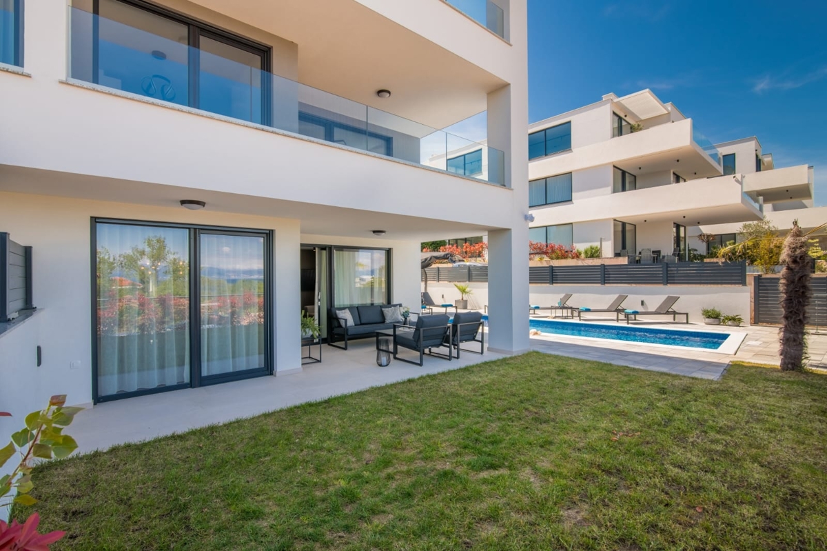MALINSKA - Appartamento di lusso con piscina vicino al mare