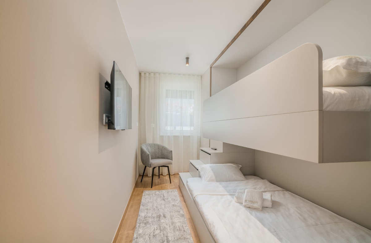 MALINSKA - Appartamento di lusso con piscina vicino al mare
