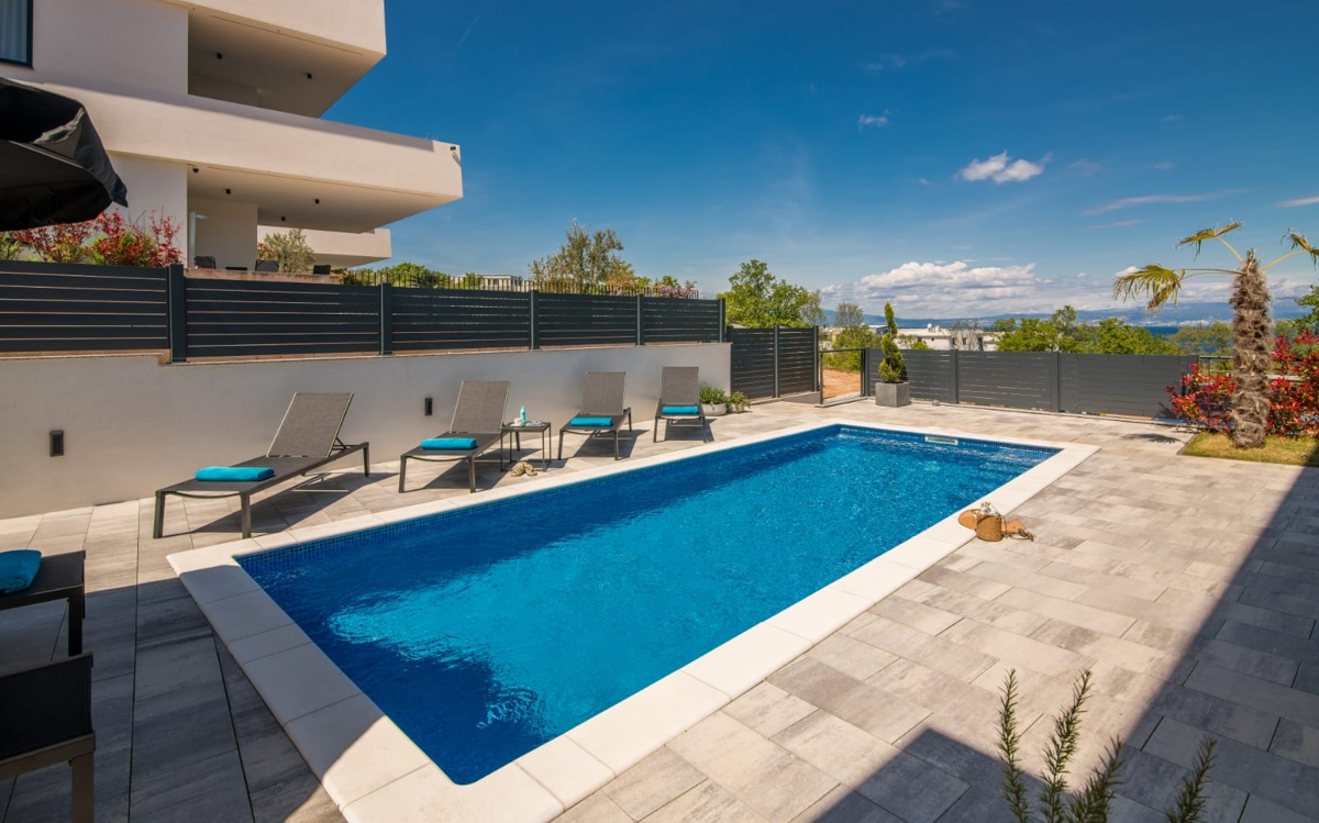 MALINSKA - Appartamento di lusso con piscina vicino al mare