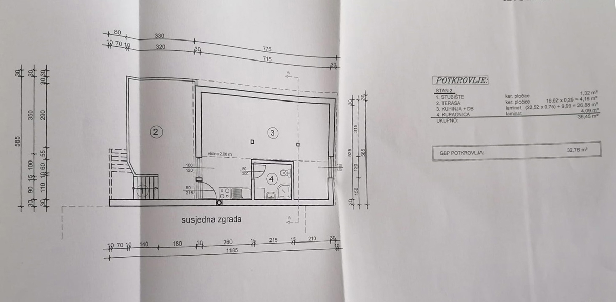 ISOLA DI KRK - Casa bifamiliare con due appartamenti