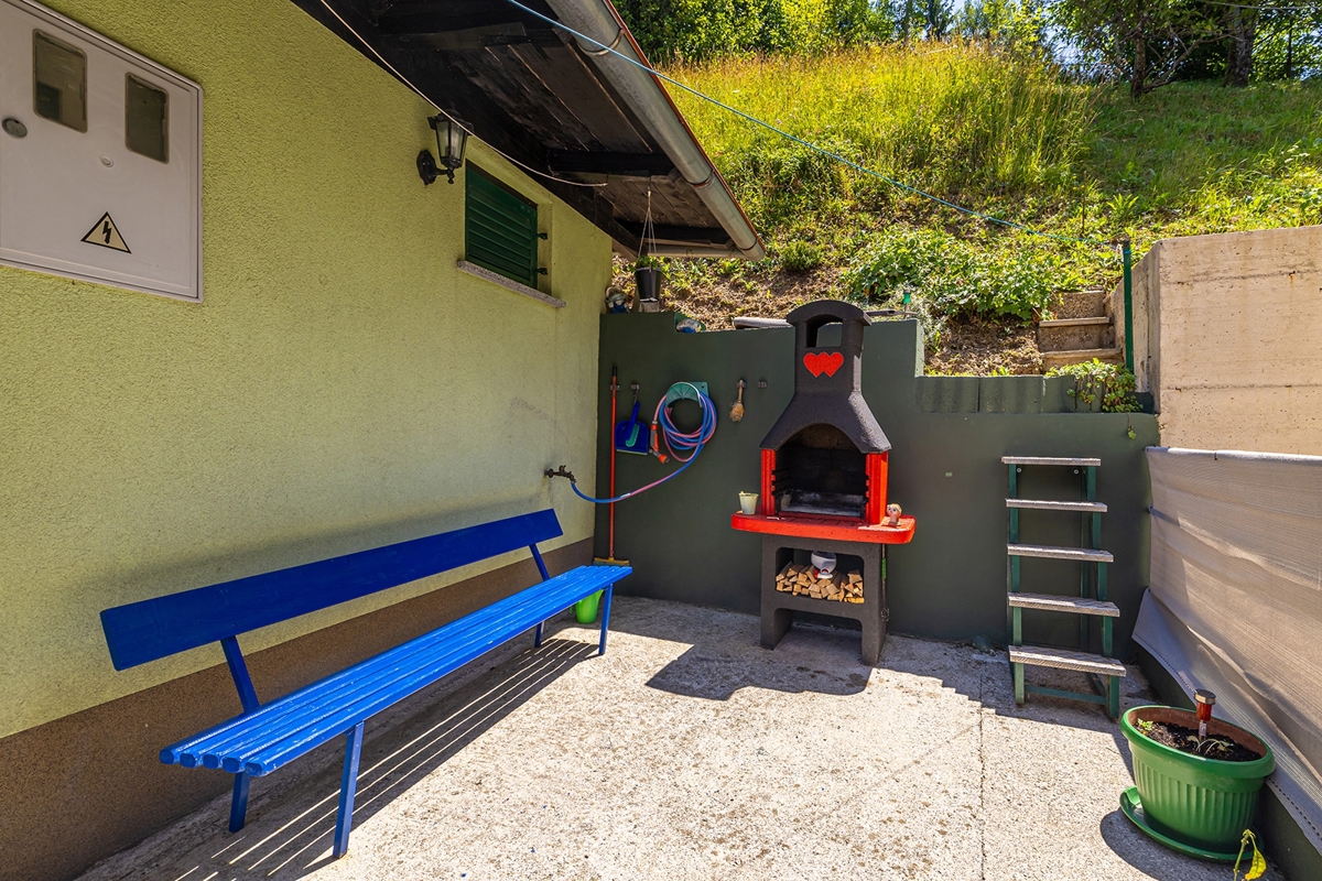 FUŽINE - Casa con vista lago