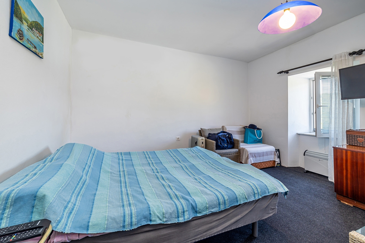 FUŽINE - Casa con vista lago