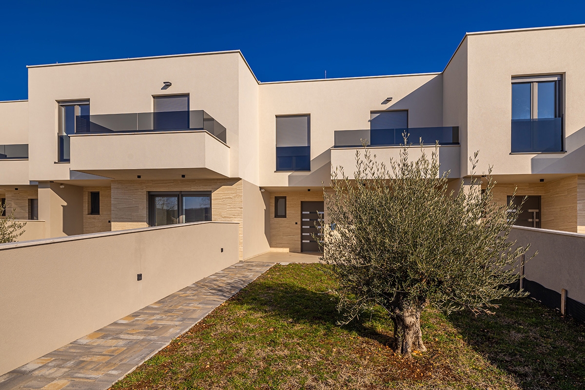 Kukuljanovo - Villetta a schiera con giardino