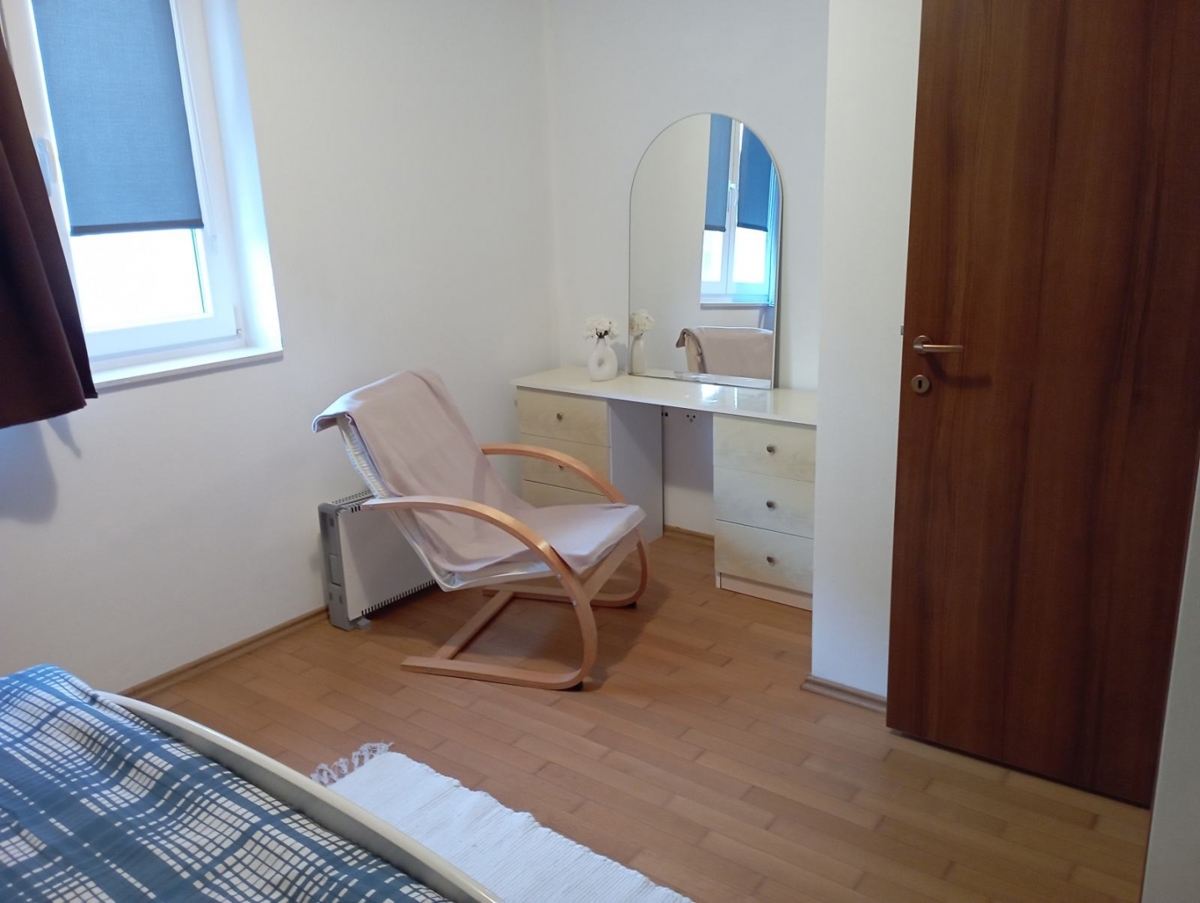 CITTÀ DI KRK - Appartamento di 43 m2 con vista mare al piano terra