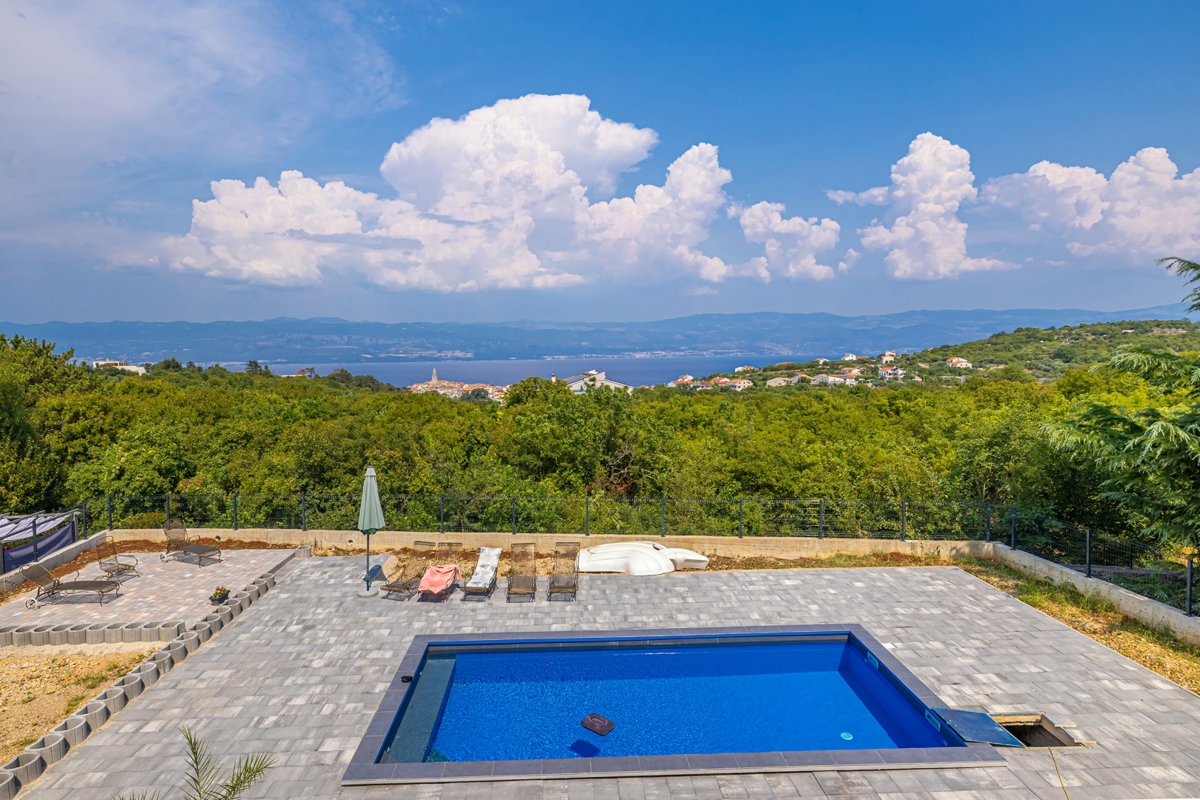 ISOLA DI KRK, VRBNIK - Villa di lusso con piscina e vista mare