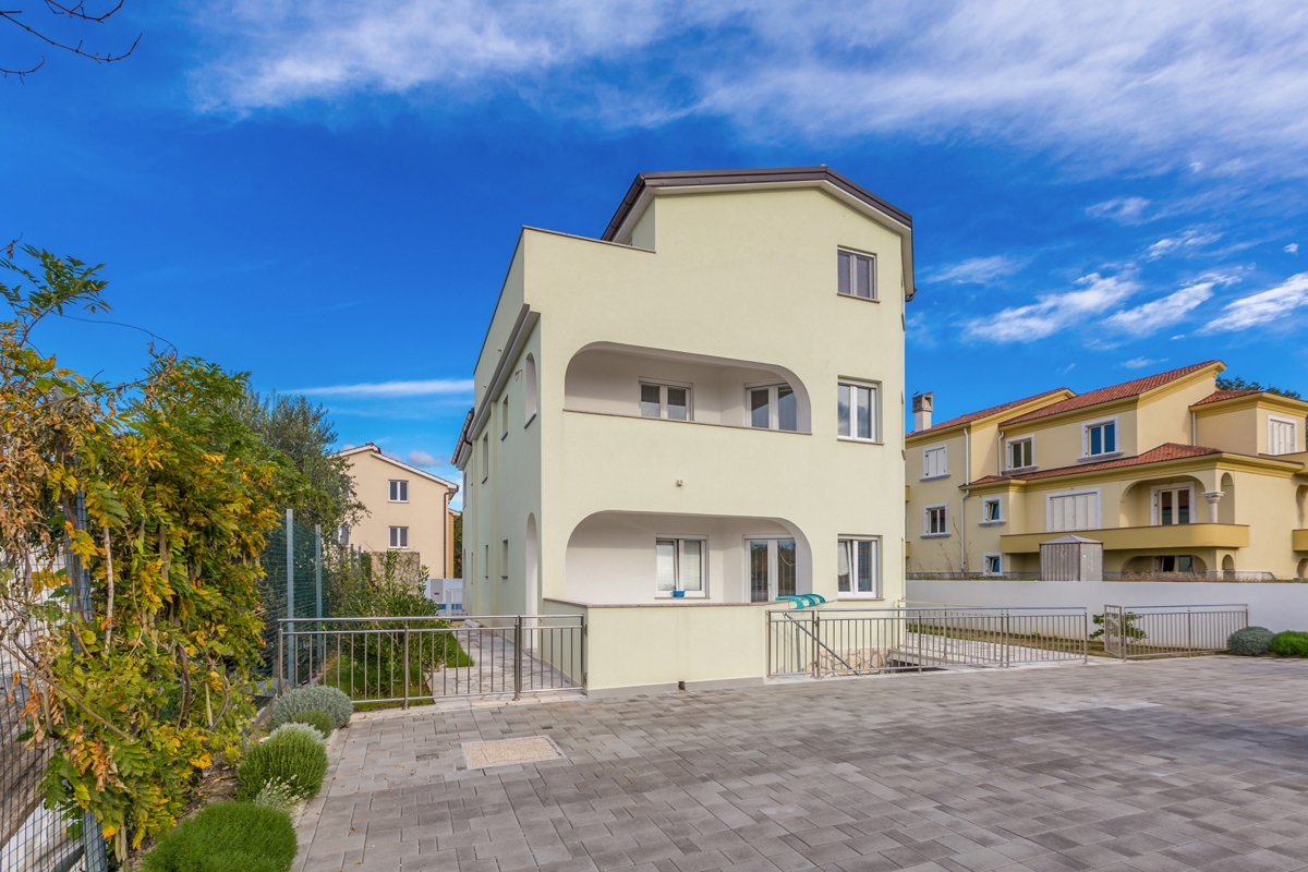 ISOLA DI KRK, MALINSKA - Casa con piscina e vista mare