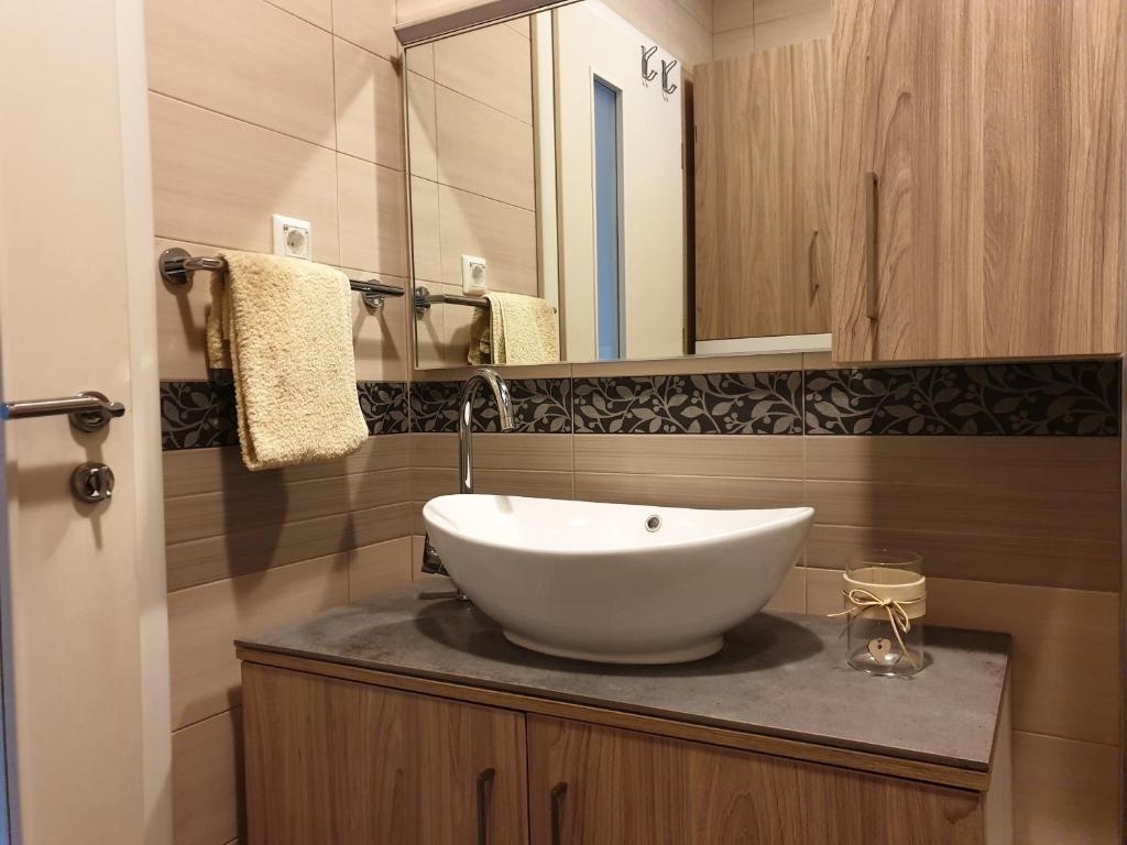 RAVNA GORA – Casa con wellness, appartamento e cortile per una vita tranquilla