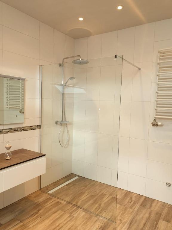 RAVNA GORA – Casa con wellness, appartamento e cortile per una vita tranquilla