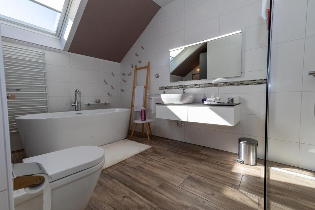 RAVNA GORA – Casa con wellness, appartamento e cortile per una vita tranquilla