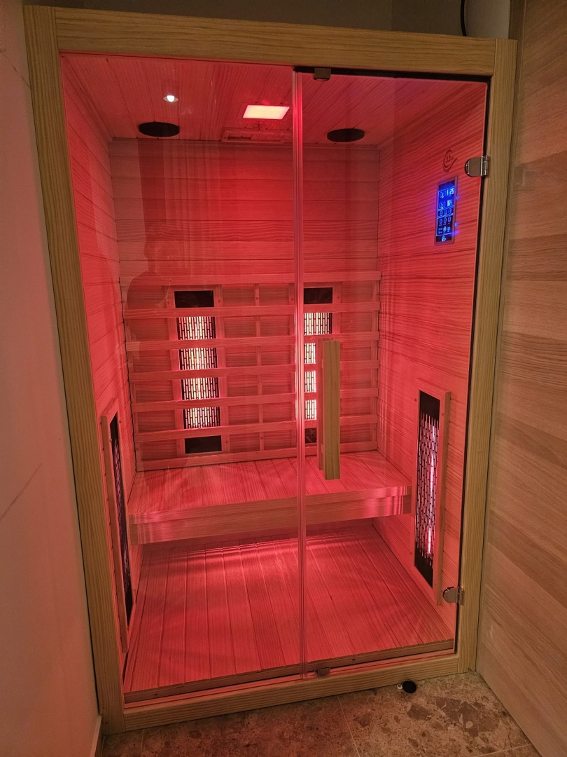 CITTÀ DI KRK, area urbana più ampia - Villa moderna con piscina