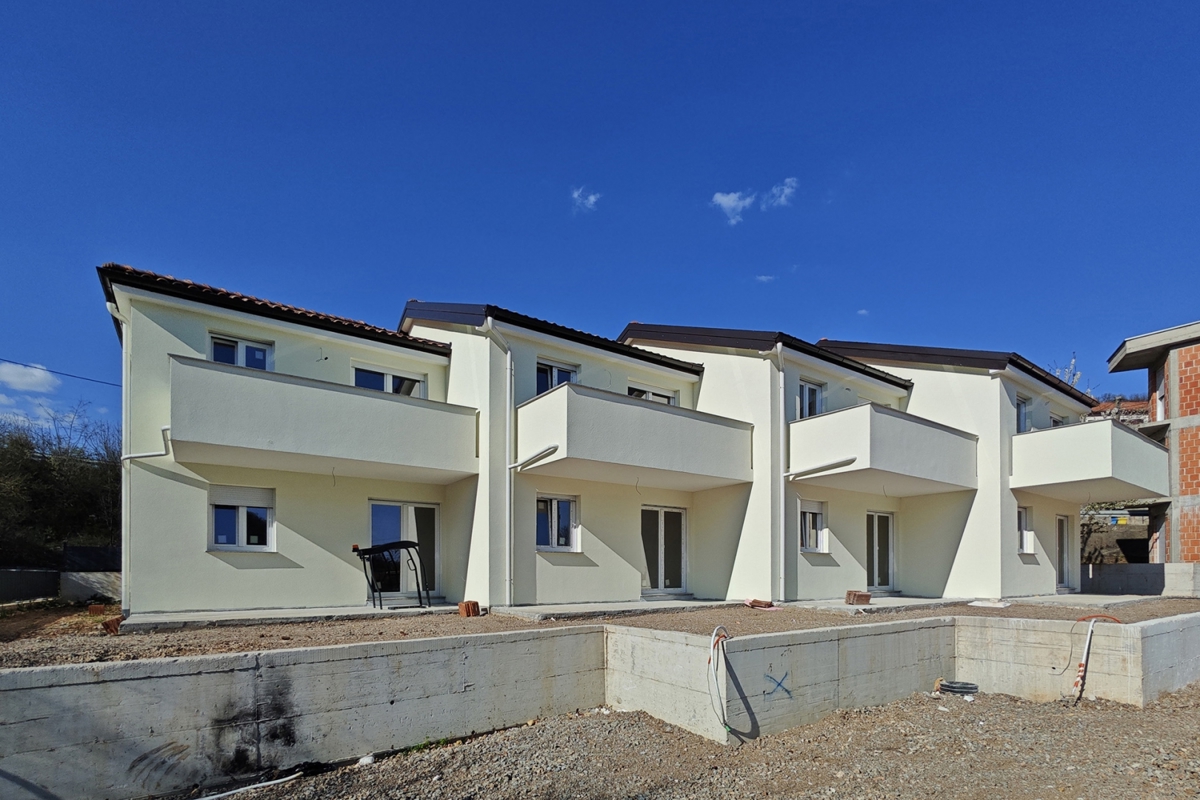 RIJEKA, ŠKURINJE - Casa a schiera con tre camere da letto