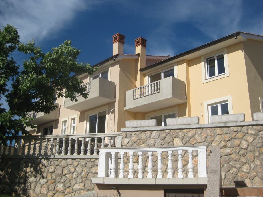 ISOLA DI KRK, vicinanze Malinska - Casa a schiera con due appartamenti