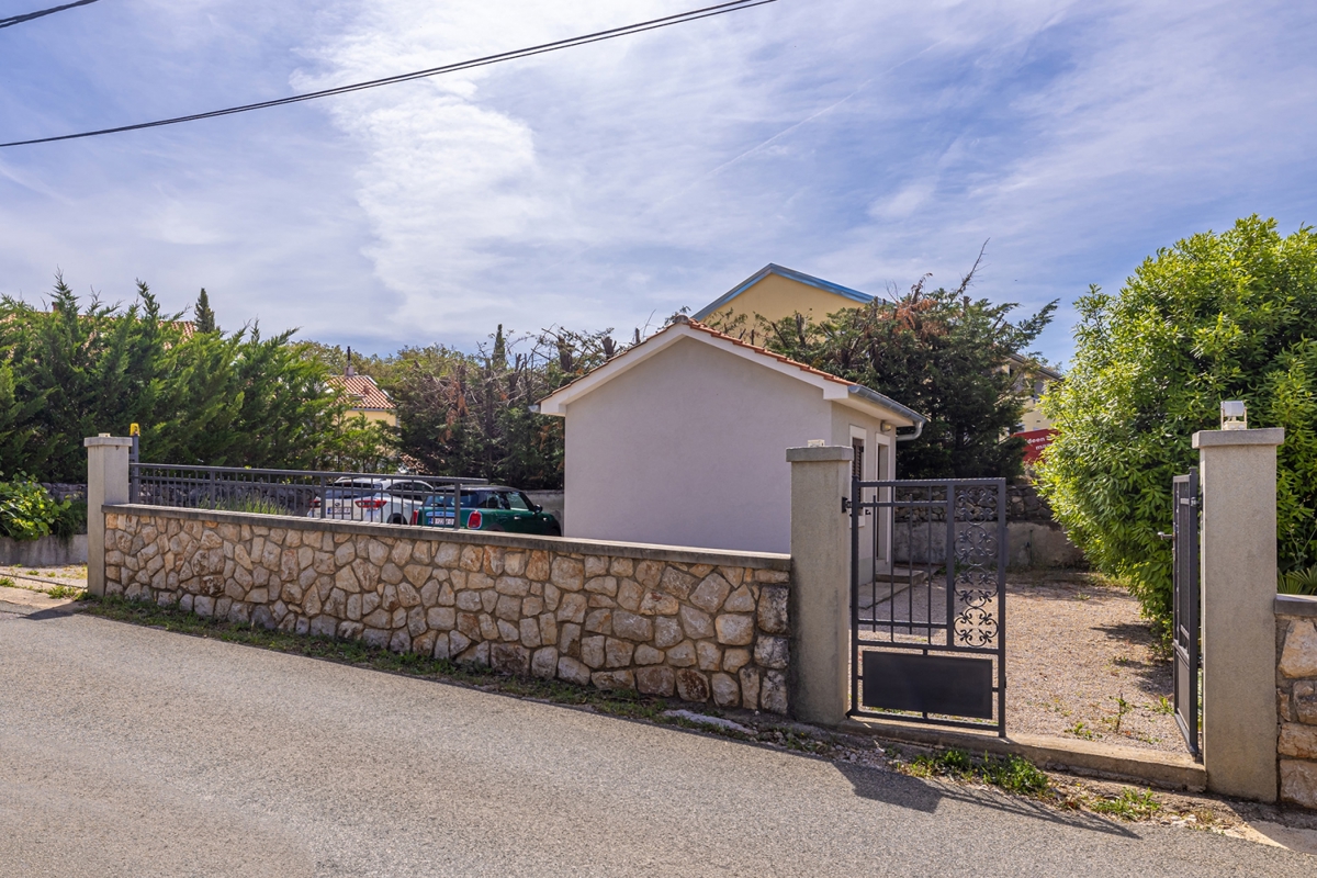 ISOLA DI KRK - Casa bifamiliare in pietra con jacuzzi