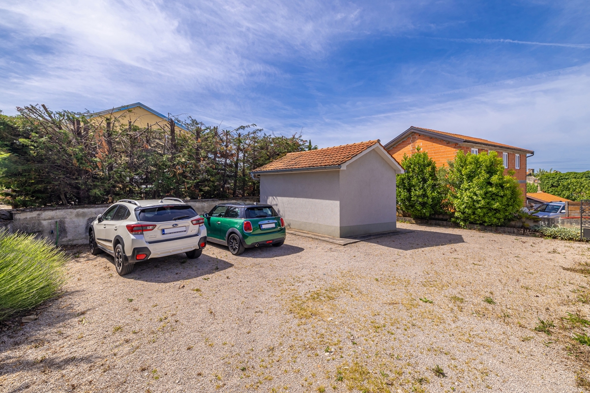 ISOLA DI KRK - Casa bifamiliare in pietra con jacuzzi