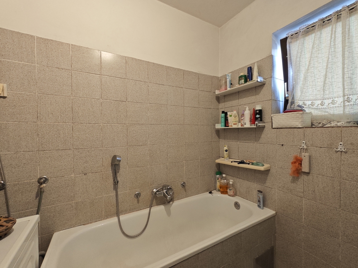 RIJEKA, MARČELJEVA DRAGA - appartamento con loggia e vista sul Quarnero