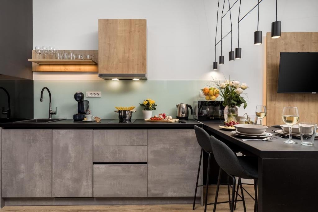 Centro di Rijeka - Tre appartamenti con una camera da letto, attività di affitto avviata